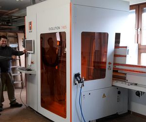 The vertical machining center Evolution 7405 "connect" in use at joinery of our reference customer Pillmayer