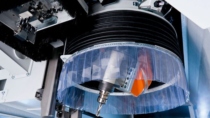 Drilling, sawing, cutting, grooving – the PRO-MASTER machining head